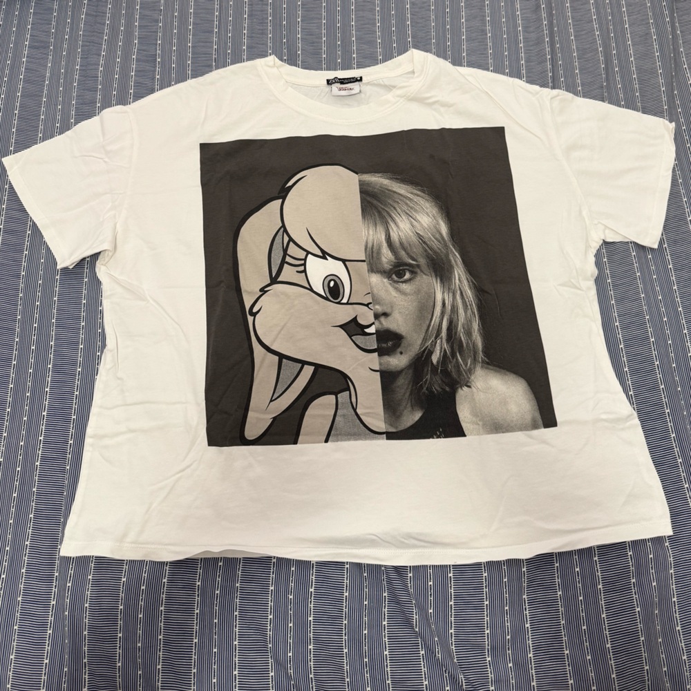 Zara White and Gray Looney Tunes T-Shirt